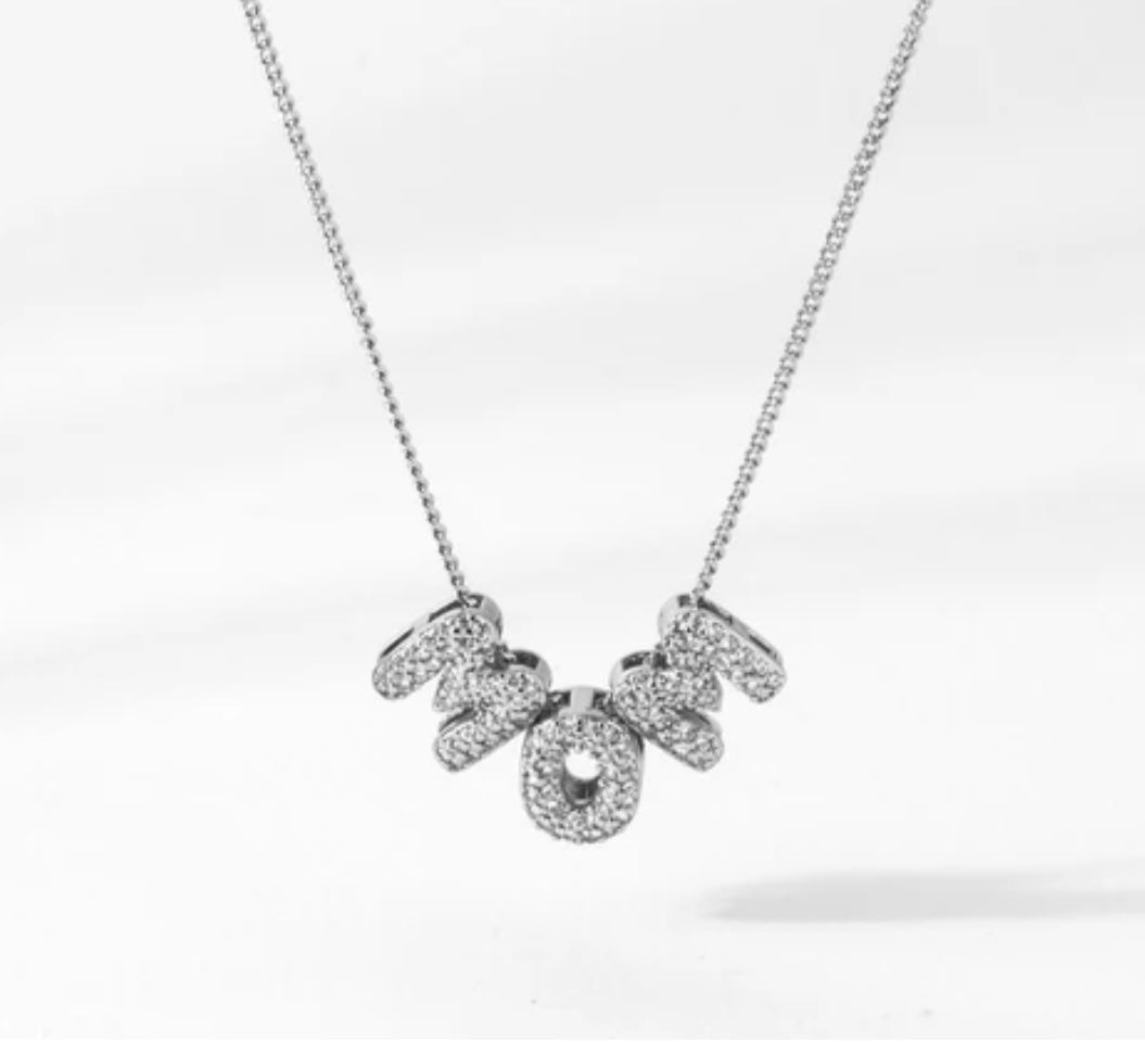 Origami Owl “XO, MOM” Necklace