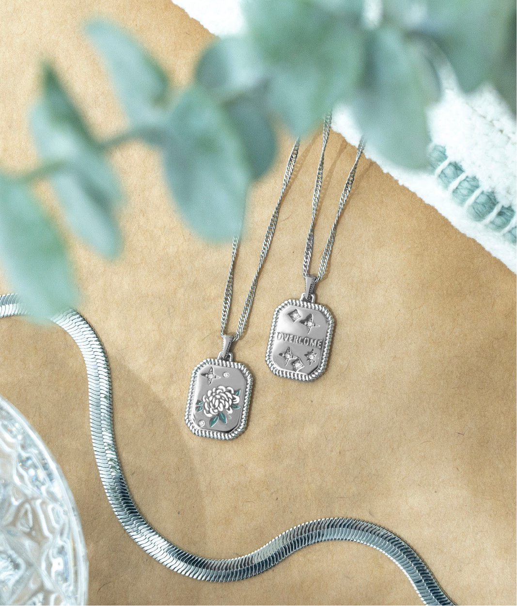 Origami Owl “Overcome” Necklace