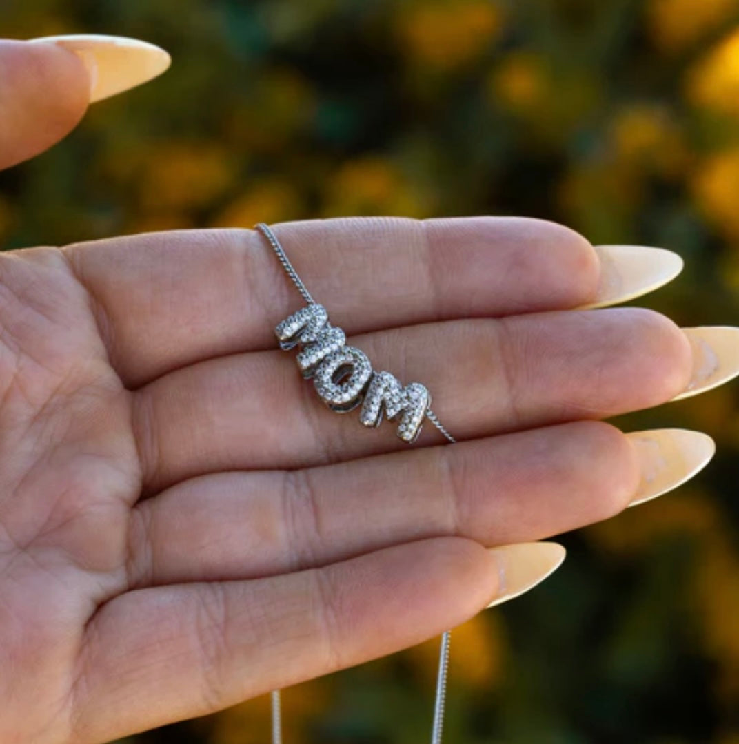 Origami Owl “XO, MOM” Necklace