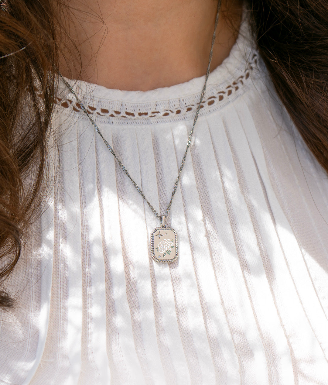 Origami Owl “Overcome” Necklace